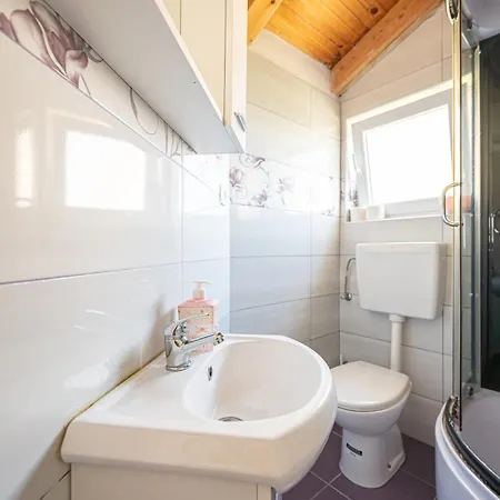 By The Sea Tkon, Pasman - 24280 Apartament *
