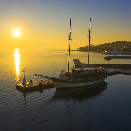 Appartement By The Sea Tkon, Pasman - 24280 *